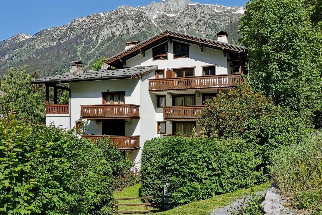 Mont Blanc View Apt In The Heart Of Chamonix Exterior photo